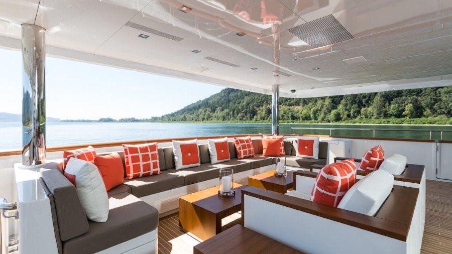 CHASSEUR Yacht CHASSEUR Yacht